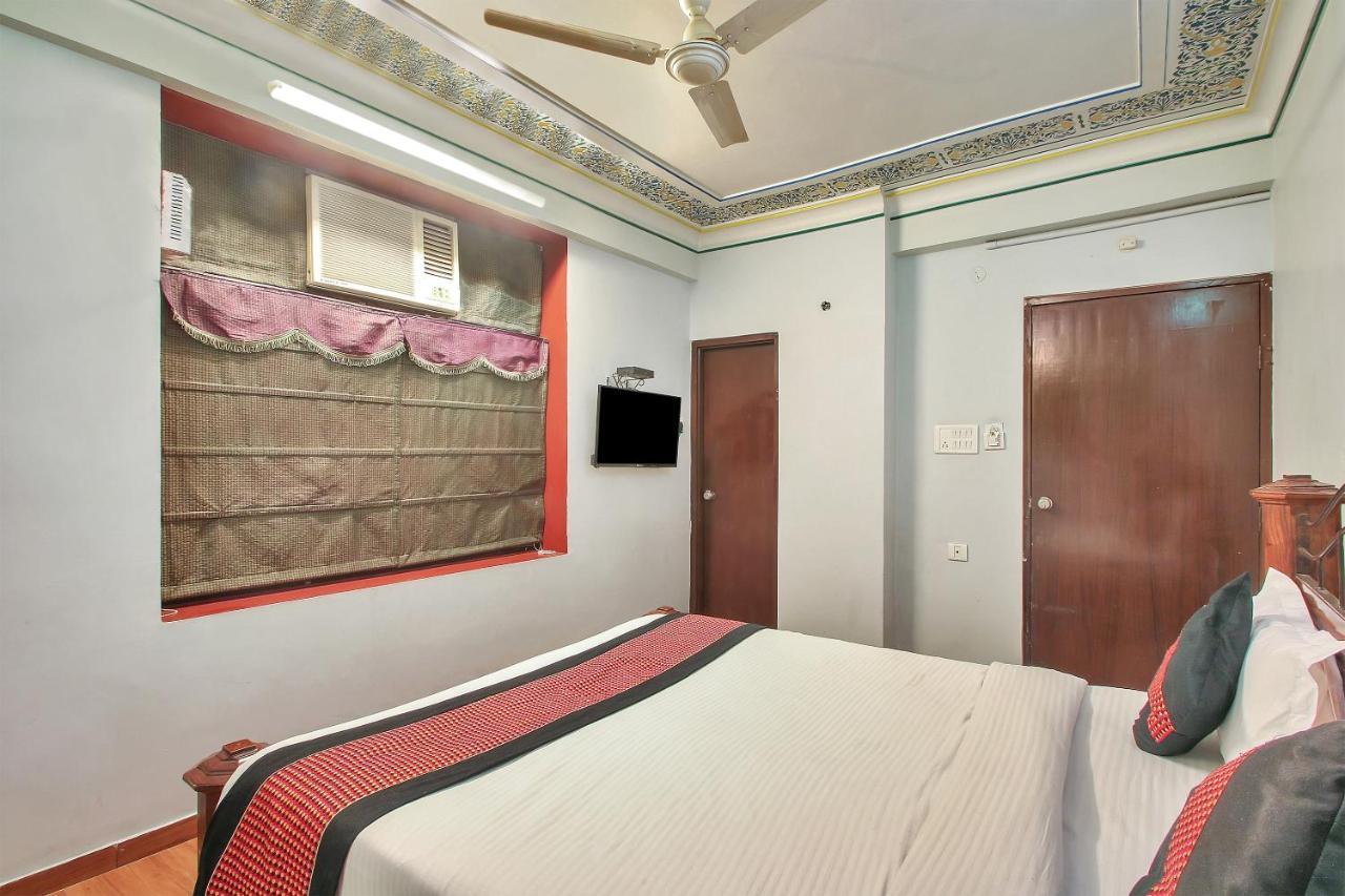 OYO 2105 Hotel Royal Sheraton Divisione di Divisione di Jaipur Esterno foto